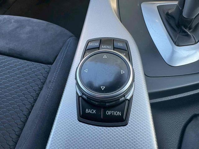 ３シリーズ ３２０ｄツーリング　Ｍスポーツ　ドライブレコーダー　バックカメラ　ナビ　クリアランスソナー　レーンアシスト　アルミホイール　オートライト　パワーシート　スマートキー　アイドリングストップ　ＡＴ　電動リアゲート　ＥＳＣ　ＣＤ　エアコン（11枚目）