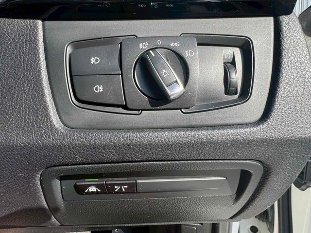 ３シリーズ ３２０ｄツーリング　Ｍスポーツ　ドライブレコーダー　バックカメラ　ナビ　クリアランスソナー　レーンアシスト　アルミホイール　オートライト　パワーシート　スマートキー　アイドリングストップ　ＡＴ　電動リアゲート　ＥＳＣ　ＣＤ　エアコン（13枚目）