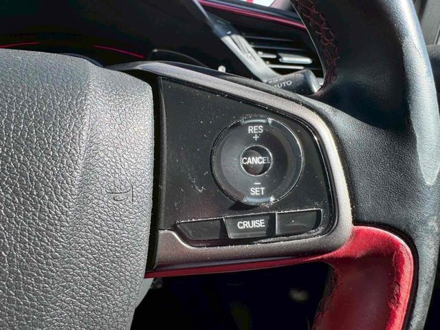 �������H�ŕ֗��ȃN���[�Y�R���g���[���@�\���t���Ă��܂���B���x��ݒ肷��ƃA�N�Z���𓥂܂Ȃ��Ă����̑��x�ő��邱�Ƃ��ł���̂ő����x�܂��鎖���ł��܂��ˁB