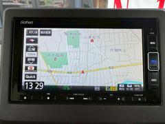 �ʥ��դ���ι�Ԥ�ɥ饤�֤�ڤ����ҤȻ������Ƥ�ƻ�Ǥ��¤����Ȥʤ����������Ȥ��Ƥ���ޤ��� 6