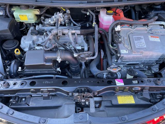 アクア Ｇブラックソフトレザーセレクション　純正ＳＤナビ　バックカメラ　禁煙車　スマートキー　ＬＥＤヘッドライト　ＥＴＣ　オートエアコン　Ｂｌｕｅｔｏｏｔｈ　フルセグ（4枚目）