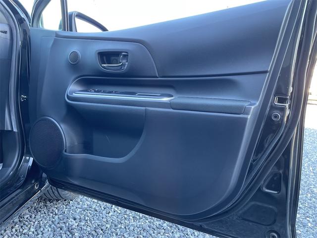 アクア Ｇブラックソフトレザーセレクション　純正ＳＤナビ　バックカメラ　禁煙車　スマートキー　ＬＥＤヘッドライト　ＥＴＣ　オートエアコン　Ｂｌｕｅｔｏｏｔｈ　フルセグ（16枚目）