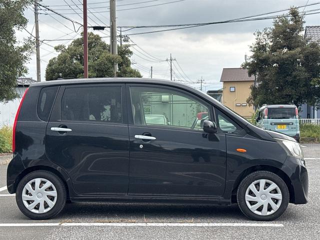 ステラ Ｌ　Ｗエアバッグ　フルフラットシート　ＡＵＴＯエアコン　ＰＷ　電格ミラー　運転席エアバック　盗難防止　キーレスキー　衝突安全ボディ　パワステ　ＡＢＳ　ベンチシート　アイドルストップ（4枚目）