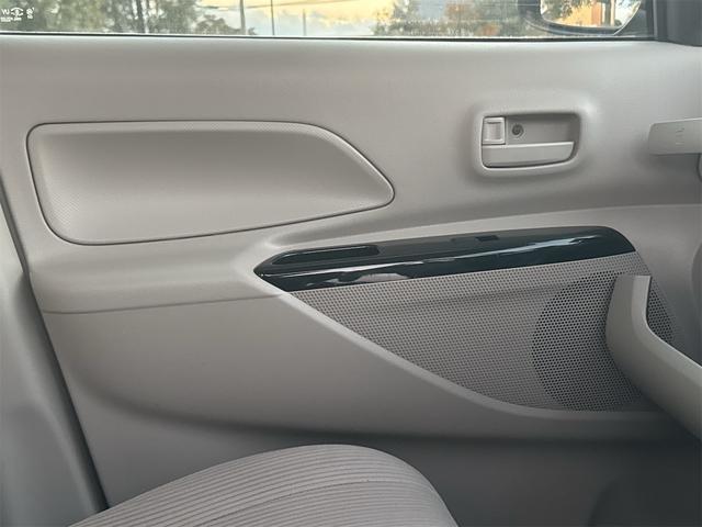 デイズルークス S フルフラットシート ベンチS PS 両席エアバック アイドルストップ オートエアコン キーレスエントリーシステム ナビ エアーバッグ ABS 衝突安全ボディ パワーウインド(23枚目)