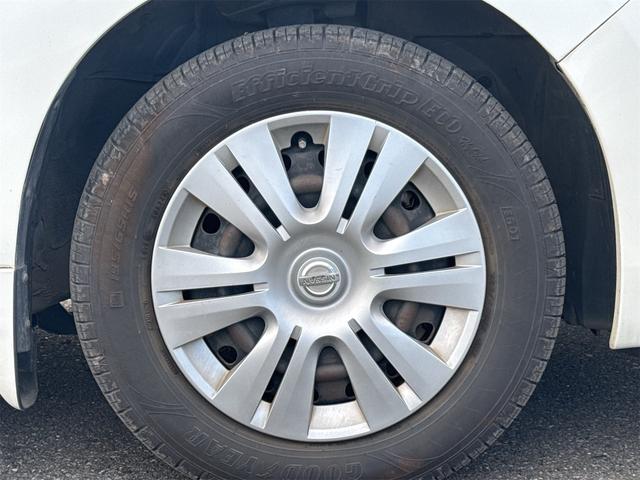 セレナ ２０Ｘ　Ｓ－ハイブリッド　ｉ－ｓｔｏｐ　両面パワースライド　ナビＴＶ　キーレスエントリー　横滑り防止機能　フルフラット　寒冷地仕様　ＡＢＳ　Ｃコントロール　３列シート　ダブルエアコン　ウォークスルー　ＰＳ　パワーウィンドウ（46枚目）