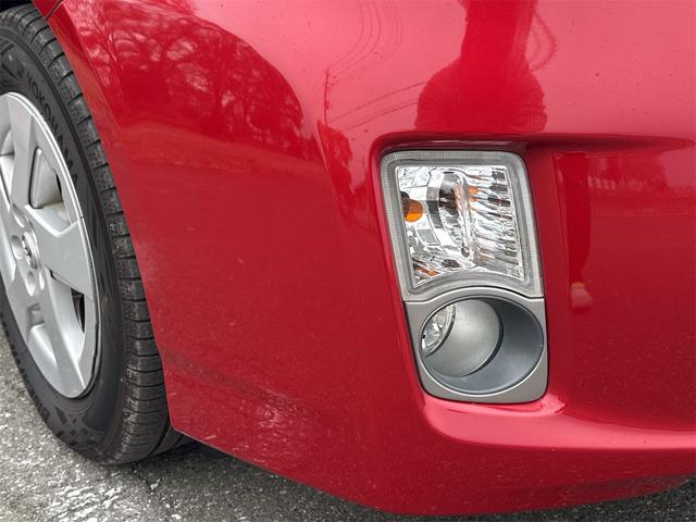 プリウス S ムーンルーフ ETC装備 Bモニタ- ワンセグ視聴可 AUTOライト BLUETOOTH アイドリングストップ搭載 ナビTV インテリキー イモビライザー 衝突安全ボディ 横スベリ防止 ABS(15枚目)