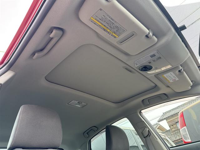 プリウス S ムーンルーフ ETC装備 Bモニタ- ワンセグ視聴可 AUTOライト BLUETOOTH アイドリングストップ搭載 ナビTV インテリキー イモビライザー 衝突安全ボディ 横スベリ防止 ABS(26枚目)