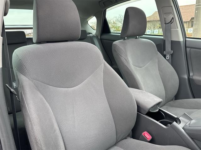 プリウス S ムーンルーフ ETC装備 Bモニタ- ワンセグ視聴可 AUTOライト BLUETOOTH アイドリングストップ搭載 ナビTV インテリキー イモビライザー 衝突安全ボディ 横スベリ防止 ABS(34枚目)