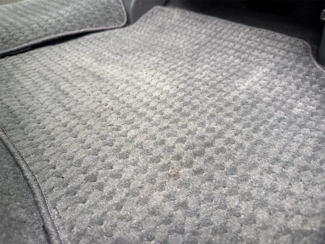 プリウス S ムーンルーフ ETC装備 Bモニタ- ワンセグ視聴可 AUTOライト BLUETOOTH アイドリングストップ搭載 ナビTV インテリキー イモビライザー 衝突安全ボディ 横スベリ防止 ABS(49枚目)