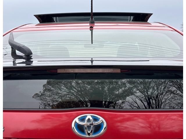 プリウス S ムーンルーフ ETC装備 Bモニタ- ワンセグ視聴可 AUTOライト BLUETOOTH アイドリングストップ搭載 ナビTV インテリキー イモビライザー 衝突安全ボディ 横スベリ防止 ABS(54枚目)
