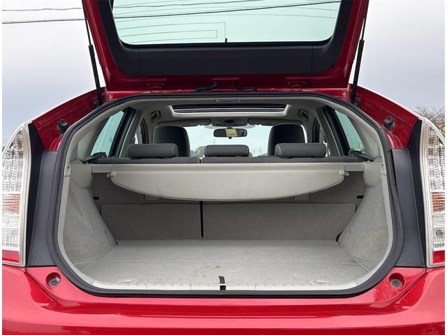 プリウス S ムーンルーフ ETC装備 Bモニタ- ワンセグ視聴可 AUTOライト BLUETOOTH アイドリングストップ搭載 ナビTV インテリキー イモビライザー 衝突安全ボディ 横スベリ防止 ABS(63枚目)