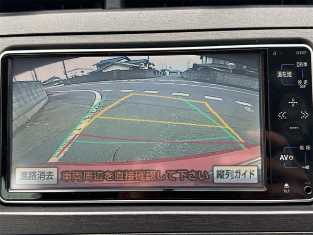 プリウス S ムーンルーフ ETC装備 Bモニタ- ワンセグ視聴可 AUTOライト BLUETOOTH アイドリングストップ搭載 ナビTV インテリキー イモビライザー 衝突安全ボディ 横スベリ防止 ABS(69枚目)