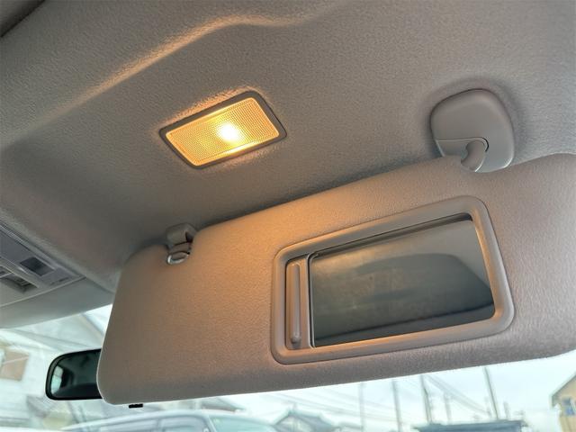 プリウス S ムーンルーフ ETC装備 Bモニタ- ワンセグ視聴可 AUTOライト BLUETOOTH アイドリングストップ搭載 ナビTV インテリキー イモビライザー 衝突安全ボディ 横スベリ防止 ABS(79枚目)