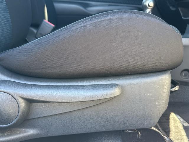 ノート Ｘ　ＤＩＧ－Ｓ　エマージェンシーブレーキパッケージ　Ｂｌｕｅｔｏｏｔｈオーディオ　ＶＤＣ　レーンアシスト　ＥＴＣ　キーレスエントリー　ナビＴＶ　ＡＢＳ　エマージェンシブレーキ　セキュリティーアラーム　フルセグ地デジ　インテリキ－　リアカメラ（23枚目）