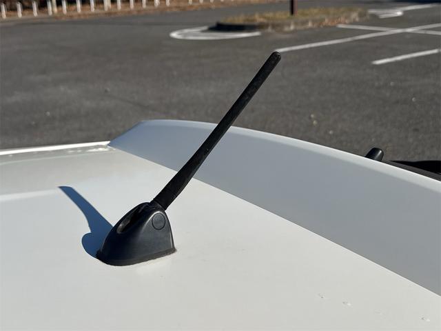 ノート Ｘ　ＤＩＧ－Ｓ　エマージェンシーブレーキパッケージ　Ｂｌｕｅｔｏｏｔｈオーディオ　ＶＤＣ　レーンアシスト　ＥＴＣ　キーレスエントリー　ナビＴＶ　ＡＢＳ　エマージェンシブレーキ　セキュリティーアラーム　フルセグ地デジ　インテリキ－　リアカメラ（51枚目）