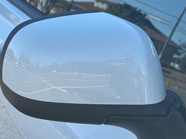 ノート Ｘ　ＤＩＧ－Ｓ　エマージェンシーブレーキパッケージ　Ｂｌｕｅｔｏｏｔｈオーディオ　ＶＤＣ　レーンアシスト　ＥＴＣ　キーレスエントリー　ナビＴＶ　ＡＢＳ　エマージェンシブレーキ　セキュリティーアラーム　フルセグ地デジ　インテリキ－　リアカメラ（61枚目）