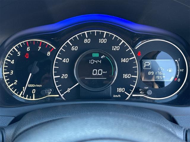 ノート Ｘ　ＤＩＧ－Ｓ　エマージェンシーブレーキパッケージ　Ｂｌｕｅｔｏｏｔｈオーディオ　ＶＤＣ　レーンアシスト　ＥＴＣ　キーレスエントリー　ナビＴＶ　ＡＢＳ　エマージェンシブレーキ　セキュリティーアラーム　フルセグ地デジ　インテリキ－　リアカメラ（63枚目）