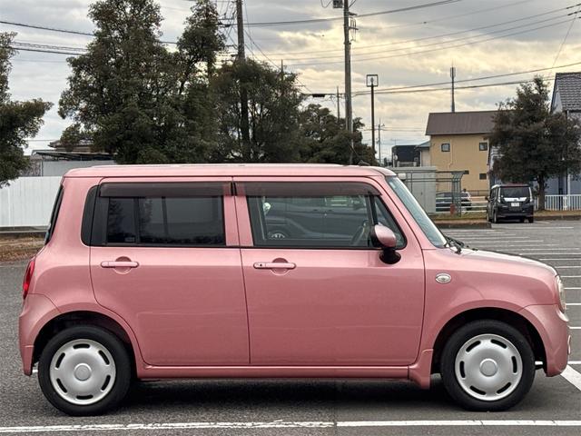 アルトラパン Ｇ　プッシュスタート　ＷＳＲＳ　パワーウィンドゥ　セキュリティアラーム　パワステ　ＡＢＳ　エアコン　運転席エアバッグ　衝突安全ボディ（4枚目）