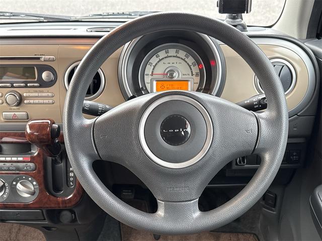アルトラパン Ｇ　プッシュスタート　ＷＳＲＳ　パワーウィンドゥ　セキュリティアラーム　パワステ　ＡＢＳ　エアコン　運転席エアバッグ　衝突安全ボディ（9枚目）