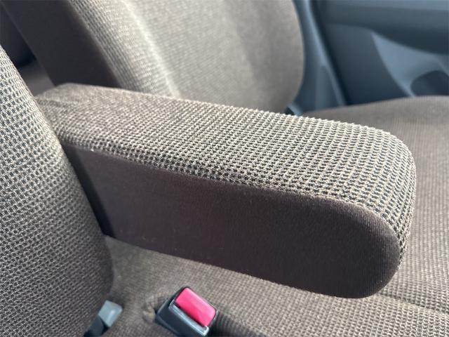 アルトラパン Ｇ　プッシュスタート　ＷＳＲＳ　パワーウィンドゥ　セキュリティアラーム　パワステ　ＡＢＳ　エアコン　運転席エアバッグ　衝突安全ボディ（18枚目）