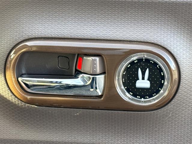 アルトラパンショコラ X バックアイカメラ ETC車載器 Bluetooth対応 地デジTV スマ-トキ- アイドリング ナビテレビ キーレス フルフラットシート パワステ 電格ドアミラー 全席PW ベンチシ-ト ABS(23枚目)