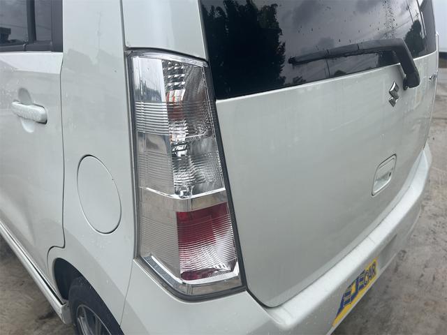 ワゴンＲスティングレー Ｘ　ＥＴＣ　ナビ　スマートキー　電動格納ミラー　ベンチシート　ＣＶＴ　ＣＤ　ＤＶＤ再生　ＵＳＢ　ミュージックプレイヤー接続可　Ｂｌｕｅｔｏｏｔｈ　アルミホイール　エアコン　パワーウィンドウ（9枚目）