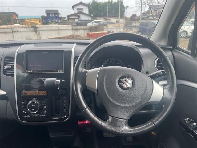 ワゴンＲスティングレー Ｘ　ＥＴＣ　ナビ　スマートキー　電動格納ミラー　ベンチシート　ＣＶＴ　ＣＤ　ＤＶＤ再生　ＵＳＢ　ミュージックプレイヤー接続可　Ｂｌｕｅｔｏｏｔｈ　アルミホイール　エアコン　パワーウィンドウ（13枚目）