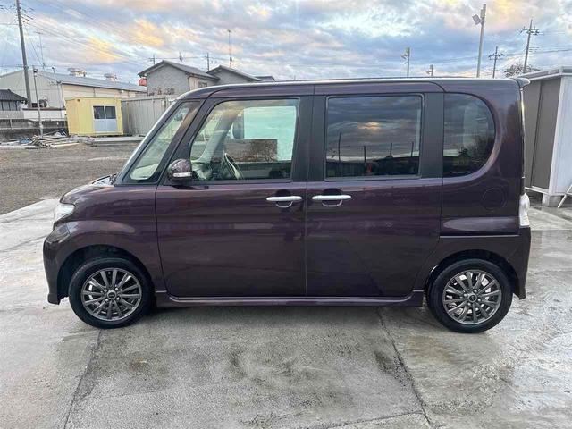 タント カスタムＲＳ　ドライブレコーダー　ＥＴＣ　電動スライドドア　ナビ　ＴＶ　スマートキー　アイドリングストップ　電動格納ミラー　ベンチシート　後席モニター　ＣＶＴ　ＣＤ　ＤＶＤ再生　Ｂｌｕｅｔｏｏｔｈ　アルミホイール（3枚目）