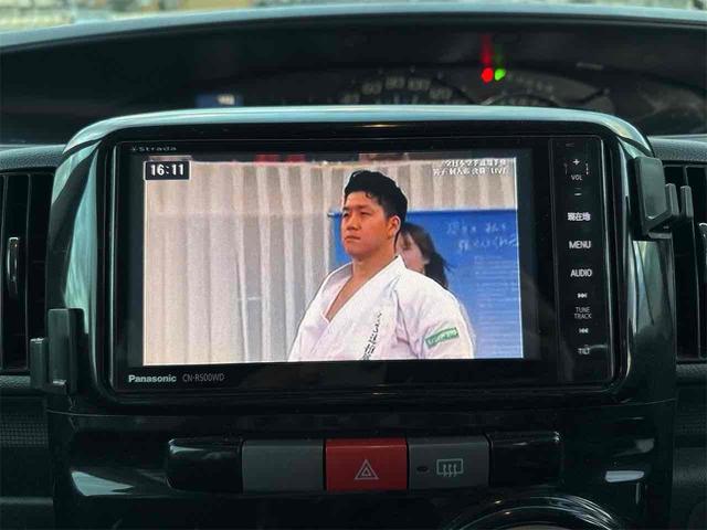 タント カスタムＲＳ　ドライブレコーダー　ＥＴＣ　電動スライドドア　ナビ　ＴＶ　スマートキー　アイドリングストップ　電動格納ミラー　ベンチシート　後席モニター　ＣＶＴ　ＣＤ　ＤＶＤ再生　Ｂｌｕｅｔｏｏｔｈ　アルミホイール（28枚目）