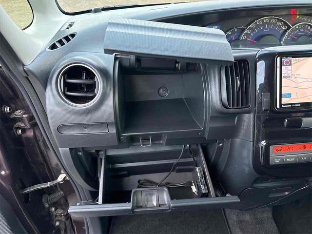 タント カスタムＲＳ　ドライブレコーダー　ＥＴＣ　電動スライドドア　ナビ　ＴＶ　スマートキー　アイドリングストップ　電動格納ミラー　ベンチシート　後席モニター　ＣＶＴ　ＣＤ　ＤＶＤ再生　Ｂｌｕｅｔｏｏｔｈ　アルミホイール（40枚目）