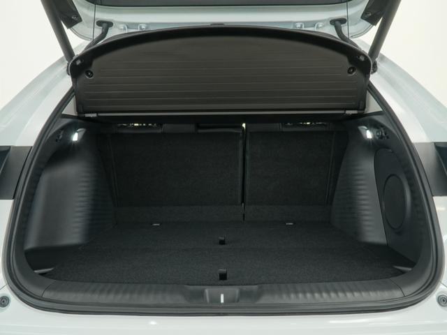 ZR-V e:HEVZ 当社デモカーホンダコネクトディスプレーマルチビューカメラパワーバックドアステアリングヒーターシートヒーターLEDオートライトパーキングソナーホンダセンシング Pセンサー レザー Bカメラ パワ-シ-ト(12枚目)