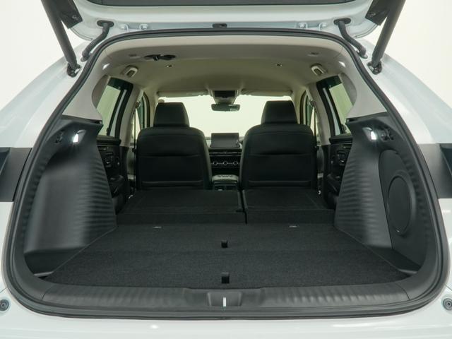 ZR-V e:HEVZ 当社デモカーホンダコネクトディスプレーマルチビューカメラパワーバックドアステアリングヒーターシートヒーターLEDオートライトパーキングソナーホンダセンシング Pセンサー レザー Bカメラ パワ-シ-ト(14枚目)