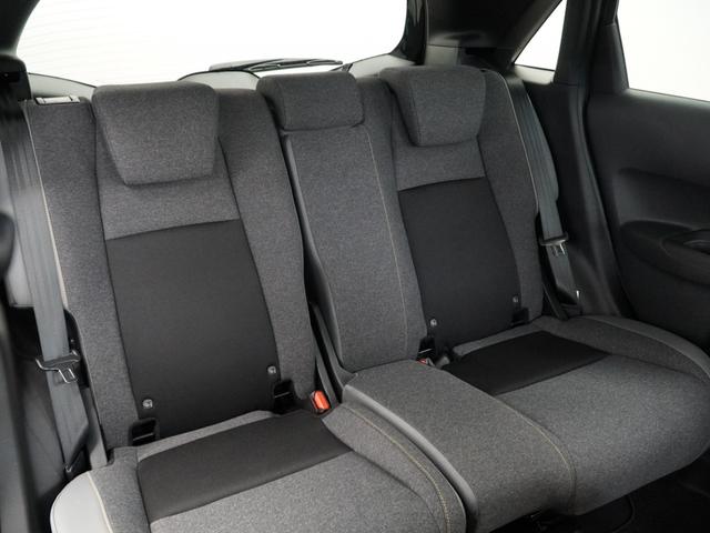 フィット ｅ：ＨＥＶＲＳ　当社デモカー９インチコネクトディスプレイ誤発進抑制機能後方誤発進抑制機能渋滞追従機能付きＡＣＣＬＥＤオートライトオートハイビームパーキングセンサーレーンキープアシストサイドエアバッグ　ナビ＆ＴＶ　禁煙（11枚目）