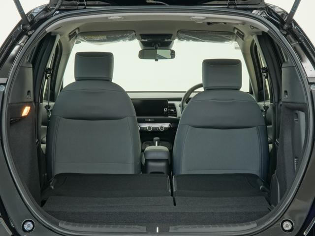 フィット ｅ：ＨＥＶＲＳ　当社デモカー９インチコネクトディスプレイ誤発進抑制機能後方誤発進抑制機能渋滞追従機能付きＡＣＣＬＥＤオートライトオートハイビームパーキングセンサーレーンキープアシストサイドエアバッグ　ナビ＆ＴＶ　禁煙（14枚目）