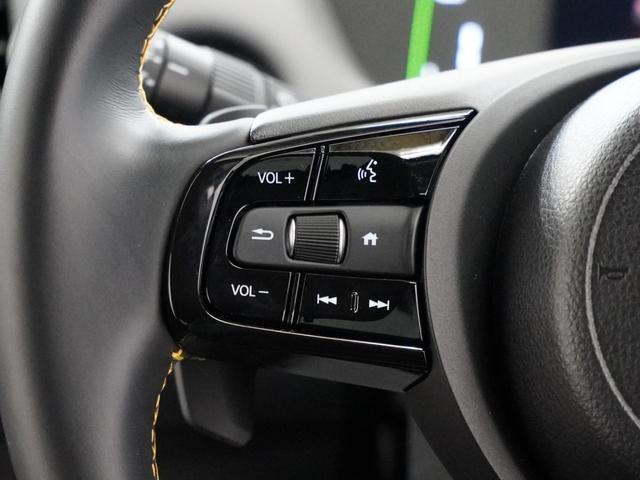 フィット ｅ：ＨＥＶＲＳ　当社デモカー９インチコネクトディスプレイ誤発進抑制機能後方誤発進抑制機能渋滞追従機能付きＡＣＣＬＥＤオートライトオートハイビームパーキングセンサーレーンキープアシストサイドエアバッグ　ナビ＆ＴＶ　禁煙（22枚目）