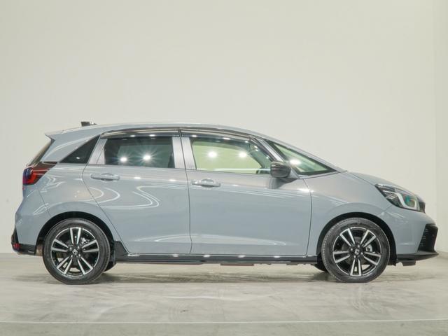 フィット ＲＳ　当社デモカー　９インチプレミアムインターナビ　バックカメラ　ホンダセンシング　ＬＥＤオートライト　パーキングソナー　ＵＳＢポート　コーナーセンサー　イモビライザー　地デジフルセグ　リアカメラ　エアコン（7枚目）