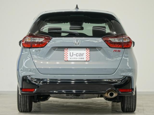 フィット ＲＳ　当社デモカー　９インチプレミアムインターナビ　バックカメラ　ホンダセンシング　ＬＥＤオートライト　パーキングソナー　ＵＳＢポート　コーナーセンサー　イモビライザー　地デジフルセグ　リアカメラ　エアコン（8枚目）