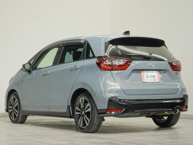 フィット ＲＳ　当社デモカー　９インチプレミアムインターナビ　バックカメラ　ホンダセンシング　ＬＥＤオートライト　パーキングソナー　ＵＳＢポート　コーナーセンサー　イモビライザー　地デジフルセグ　リアカメラ　エアコン（9枚目）