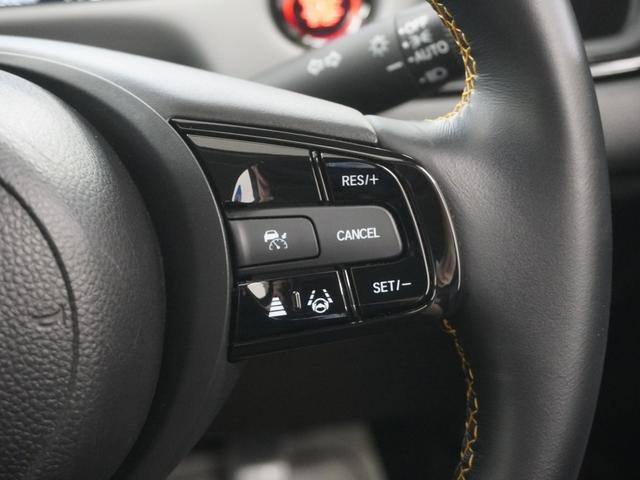 フィット ＲＳ　当社デモカー　９インチプレミアムインターナビ　バックカメラ　ホンダセンシング　ＬＥＤオートライト　パーキングソナー　ＵＳＢポート　コーナーセンサー　イモビライザー　地デジフルセグ　リアカメラ　エアコン（23枚目）