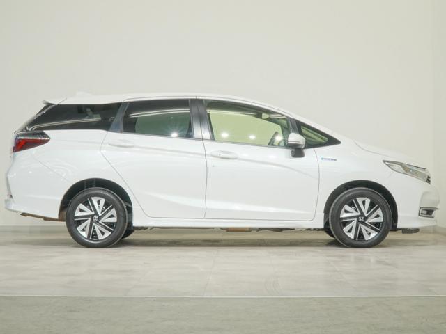 シャトル ハイブリッドＸホンダセンシング　レンタアップ車両イクリプス製ナビドライブレコーダーシートヒーターＬＥＤオートライトアダプティブクルーズコントロールレーンキープアシスト　衝突軽減装置　Ｒカメラ　ＬＥＤヘッド　禁煙車　ＥＣＯＮ　ＡＡＣ（6枚目）