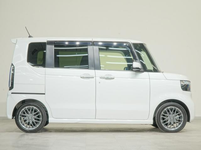N-BOXカスタム ターボ 当社デモカー9インチホンダコネクトナビ シートヒーター 両側電動スライドドア LEDオートライト パーキングソナーパドルシフト バックカメラ ホンダセンシング イモビライザー 衝突被害軽減 禁煙(7枚目)