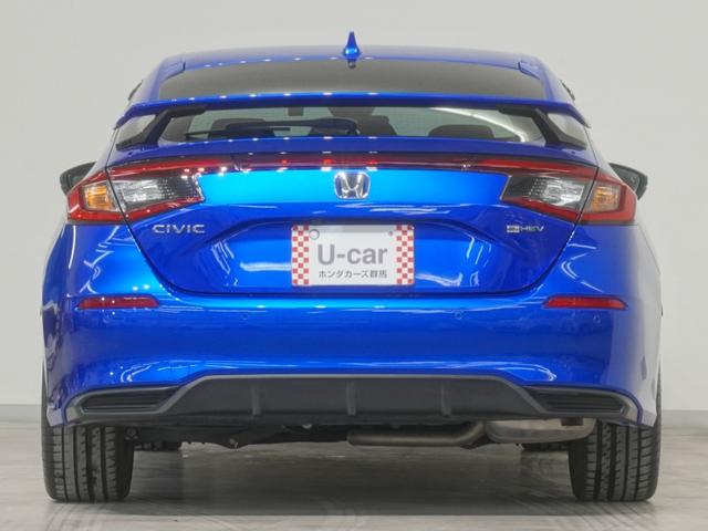 シビック ｅ：ＨＥＶ　ワンオーナーコネクトディスプレイ３カメラドラレコヒーター付パワーシートＢＯＳＥプレミアムサウンドシステムＬＥＤオートライト渋滞追従機能付きＡＣＣトラフィックジャムアシスト　盗難防止システム　後カメラ（8枚目）