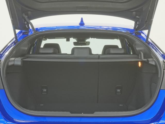 シビック ｅ：ＨＥＶ　ワンオーナーコネクトディスプレイ３カメラドラレコヒーター付パワーシートＢＯＳＥプレミアムサウンドシステムＬＥＤオートライト渋滞追従機能付きＡＣＣトラフィックジャムアシスト　盗難防止システム　後カメラ（12枚目）