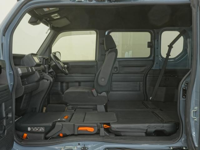 ����ȑ��h�A�̓s���[���X�ƂȂ��Ă���A�傫�ȉו��̏o�����ꂪ�ƂĂ����Ղ��Ȃ��Ă���܂�