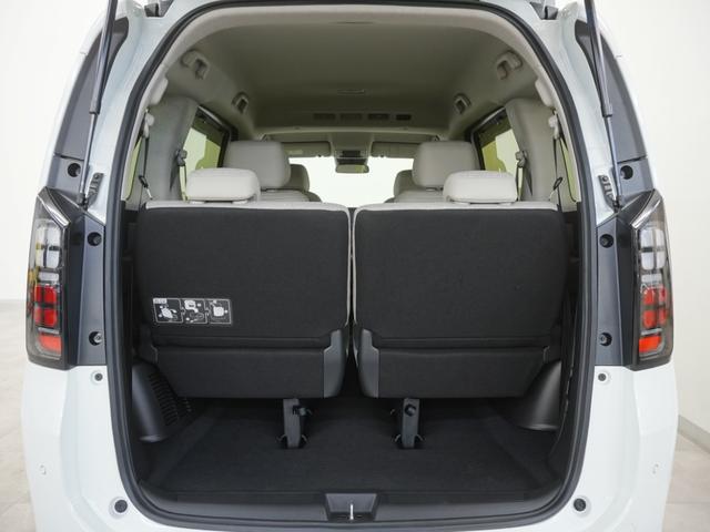 フリード エアーＥＸ　当社デモカー　１１．４インチホンダコネクトナビ　リアクーラー　シートヒーター　バックカメラ　両側電動スライドドア　ホンダセンシング　ＬＥＤオートライト　パーキングソナー　バックモニター　ＤＶＤ　禁煙（14枚目）