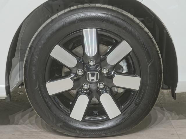 フリード エアーＥＸ　当社デモカー　１１．４インチホンダコネクトナビ　リアクーラー　シートヒーター　バックカメラ　両側電動スライドドア　ホンダセンシング　ＬＥＤオートライト　パーキングソナー　バックモニター　ＤＶＤ　禁煙（31枚目）