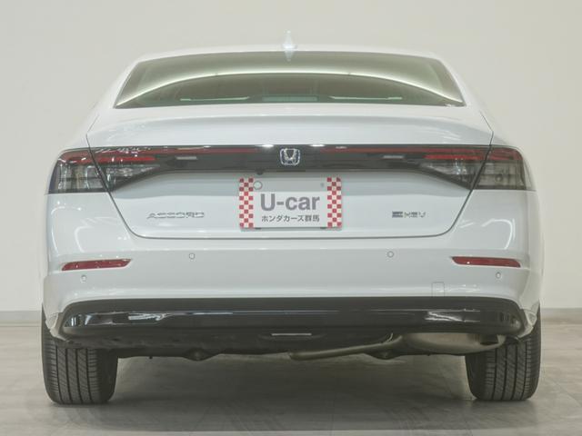 アコード ｅ：ＨＥＶ　当社デモカー１２．３インチコネクトディスプレイＨｏｎｄａＳＥＮＳＩＮＧ３６０シートヒーターパワーシートＢＯＳＥプレミアムサウンドシステムアダプティブ・ダンパー・システム　フルセグテレビ　ＡＢＳ　ＵＳＢ（9枚目）