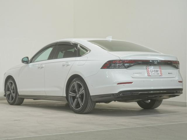 アコード ｅ：ＨＥＶ　当社デモカー１２．３インチコネクトディスプレイＨｏｎｄａＳＥＮＳＩＮＧ３６０シートヒーターパワーシートＢＯＳＥプレミアムサウンドシステムアダプティブ・ダンパー・システム　フルセグテレビ　ＡＢＳ　ＵＳＢ（10枚目）