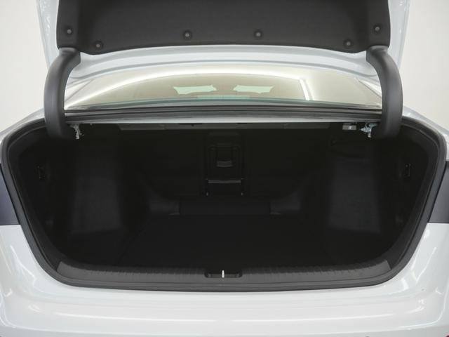 アコード ｅ：ＨＥＶ　当社デモカー１２．３インチコネクトディスプレイＨｏｎｄａＳＥＮＳＩＮＧ３６０シートヒーターパワーシートＢＯＳＥプレミアムサウンドシステムアダプティブ・ダンパー・システム　フルセグテレビ　ＡＢＳ　ＵＳＢ（13枚目）