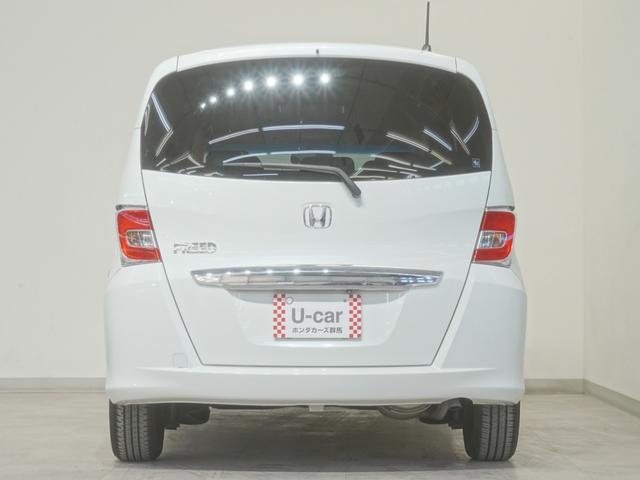 フリード Ｇプレミアムエディション　インターナビ　純正１１インチ後席モニター　ＨＩＤヘッドライト　両側電動スライドドア　クルーズコントロール　Ｈｏｎｄａスマートキー　プラズマクラスター機能搭載フルオートエアコン　２列目ベンチシート（8枚目）